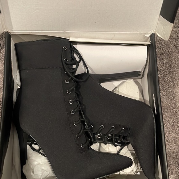 Fashion nova heels - Picture 4 of 9